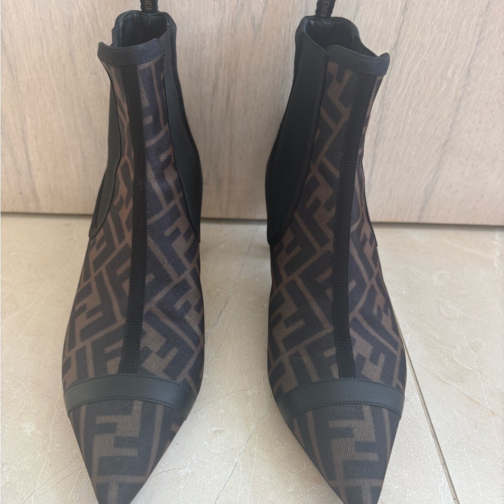 Fendi Black and Brown Patterned Ankle Boots
